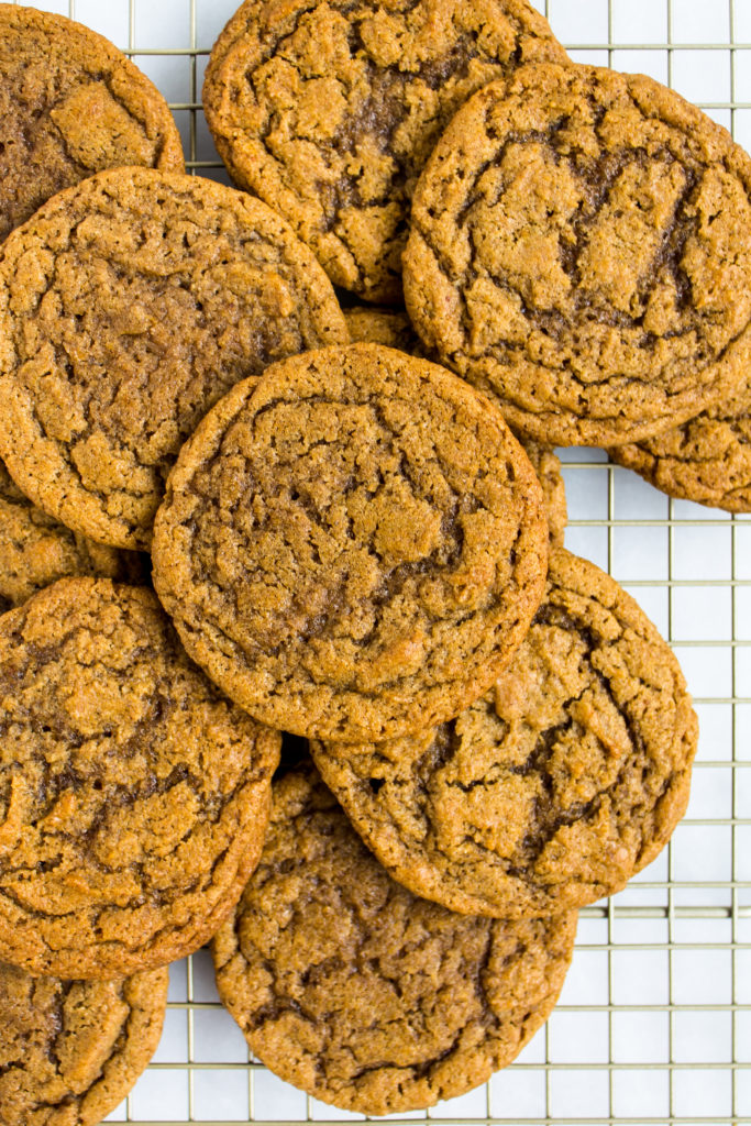 Filled with pumpkin, brown butter, and spices, these chewy pumpkin cookies are the perfect fall treat | Pass the Cookies | www.passthecookies.com