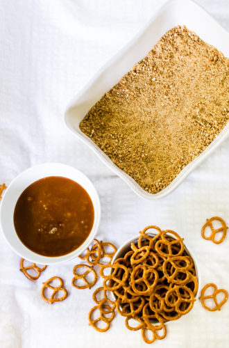 pretzel crusted caramel cookie bars