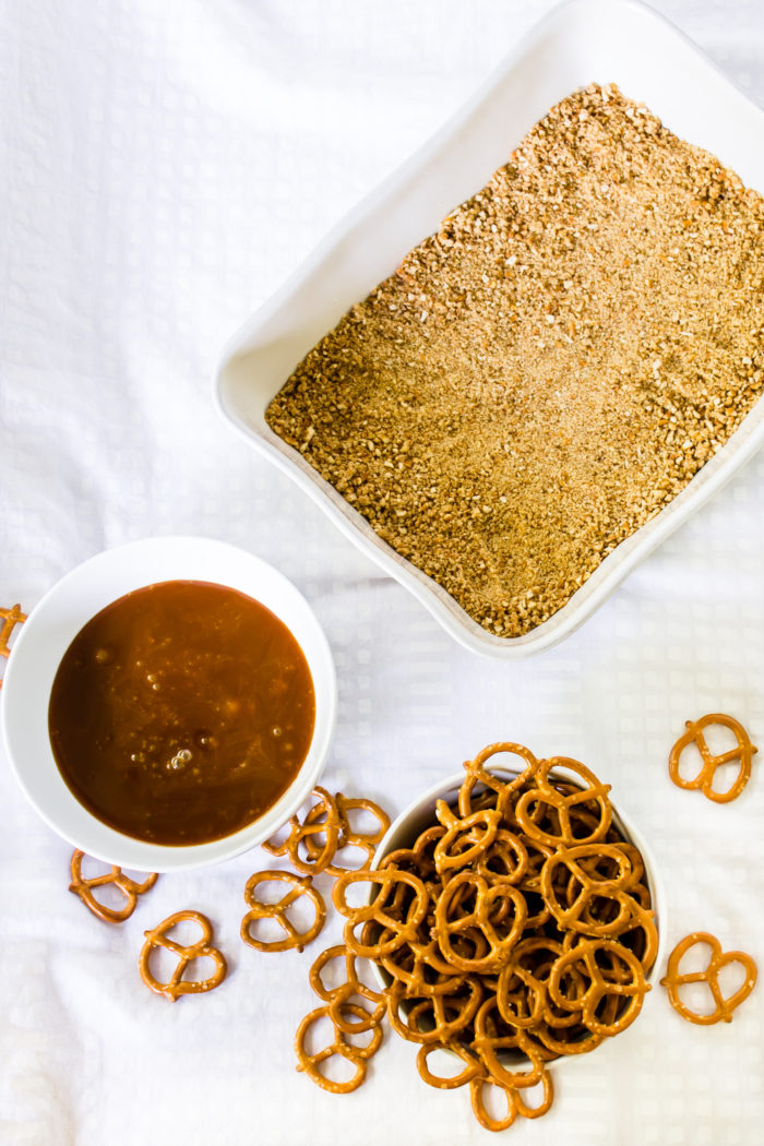 pretzel crusted caramel cookie bars