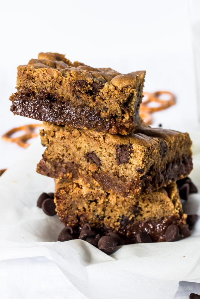 These pretzel crusted caramel cookie bars are ooey, gooey, chewy and divine!