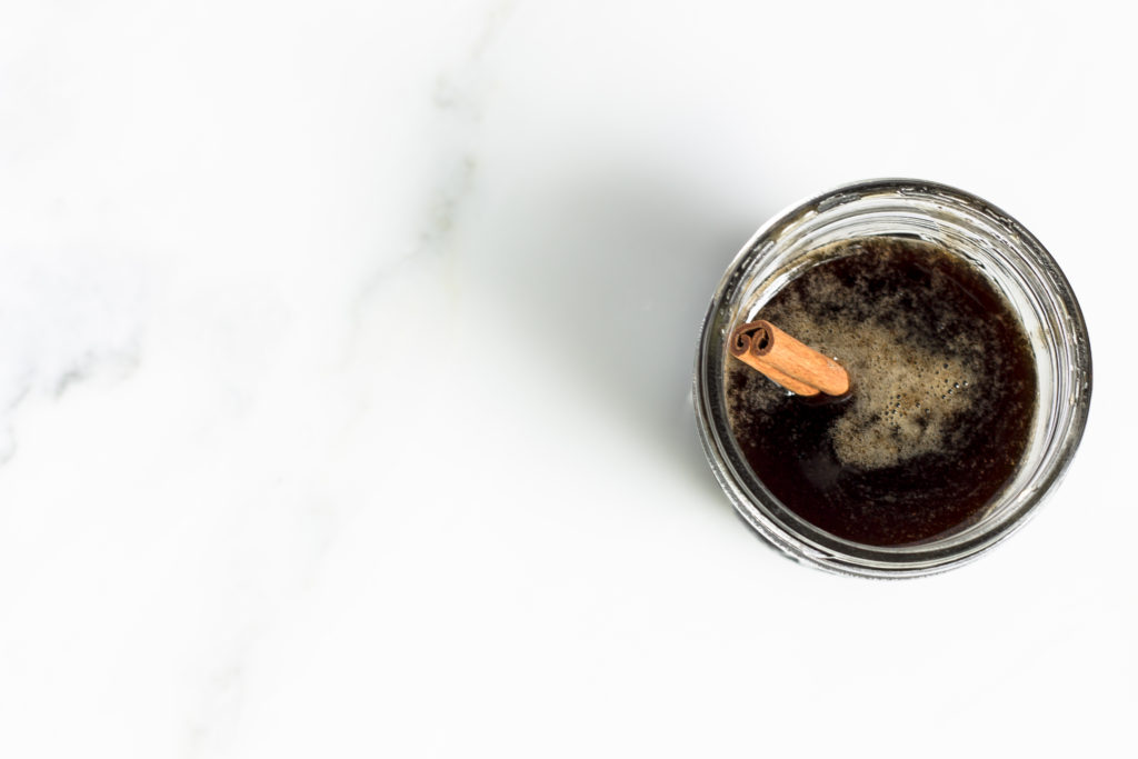 Homemade Cinnamon Coffee Syrup-super easy and perfect for your iced coffee or tea lattes