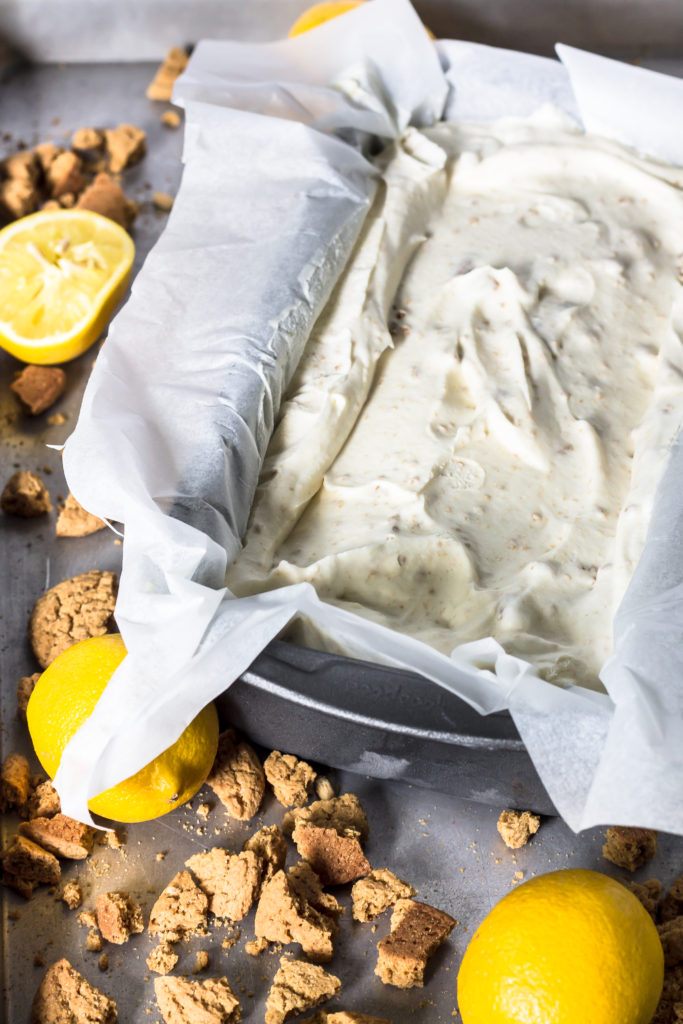 This no-churn lemon gingersnap ice cream is refreshing, delicious and so easy!