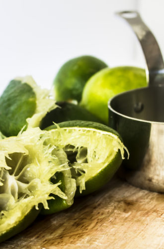 key lime pie with pretzel crust