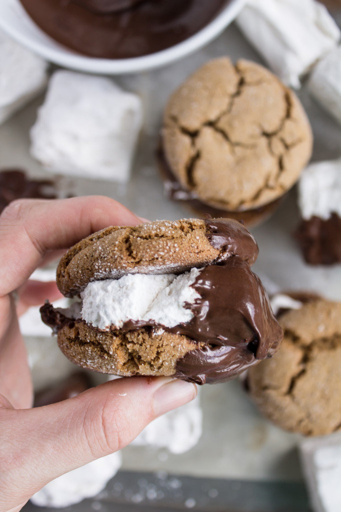 Ginger Cookie S'mores with Amaretto Marshmallows | Pass the Cookies