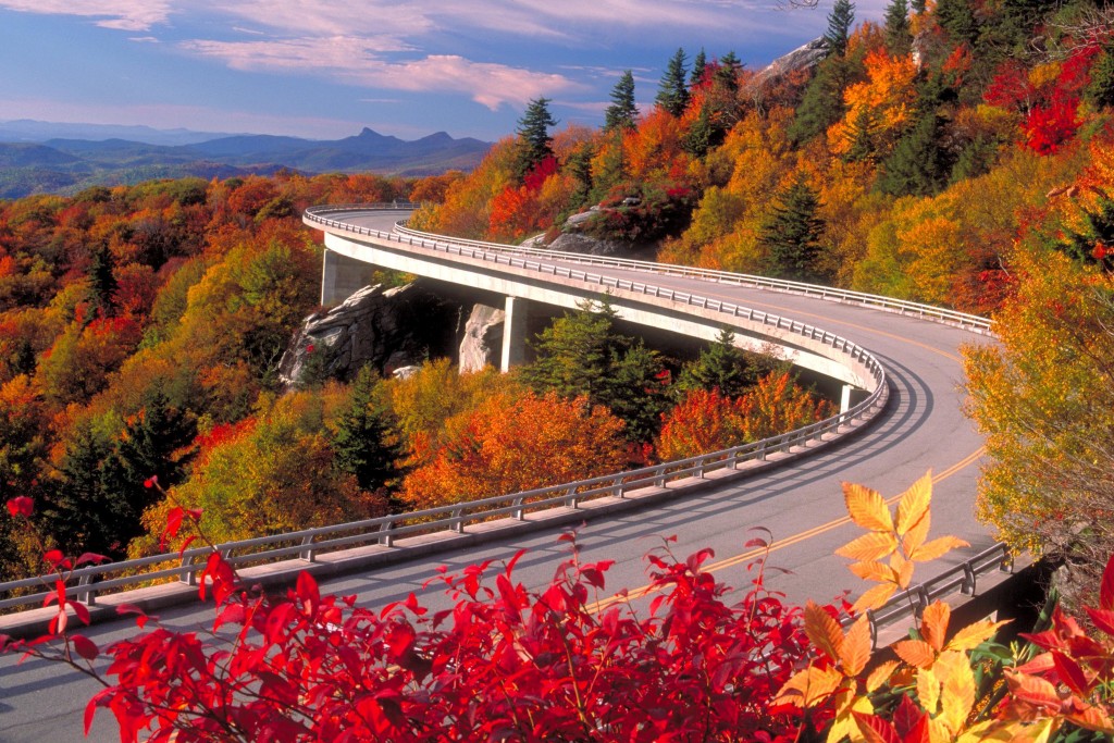 Fall Foliage Trips - Blue Ridge Mountains
