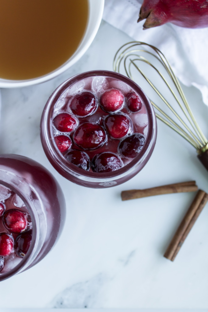 Spiced Cranberry Cider Punch | passthecookies.com