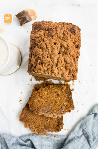 pumpkin bread with chai crumble