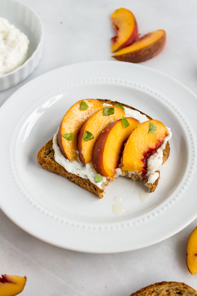 Peach, Basil, Honey, and Whipped Ricotta Toast | Pass the Cookies | www.passthecookies.com