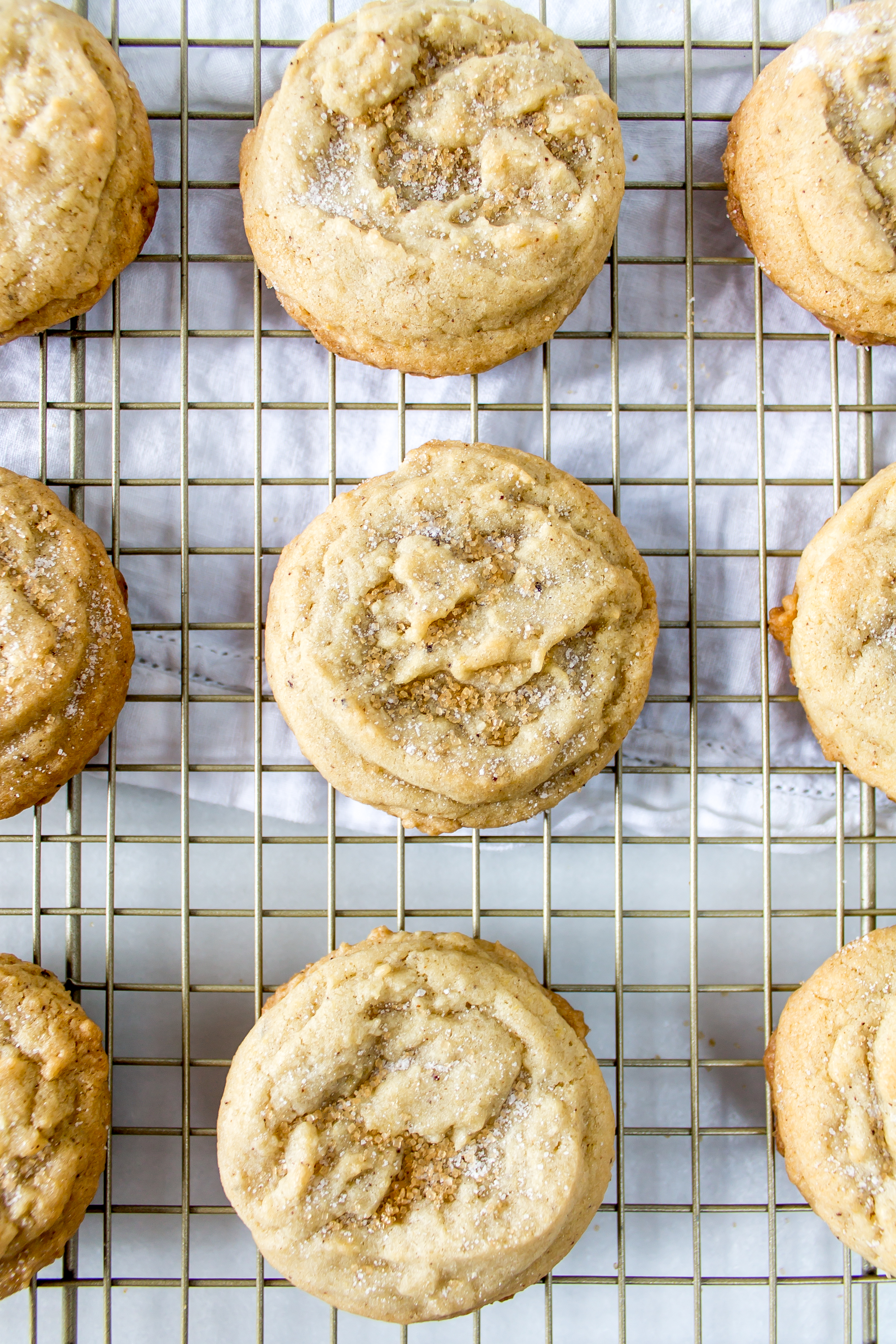 Soft brown butter sugar cookies have the amazing dense, chewy centers you love in bakery-style cookies, but a delicious deep nutty and vanilla flavor that you can't resist. | Pass the Cookies | www.passthecookies.com