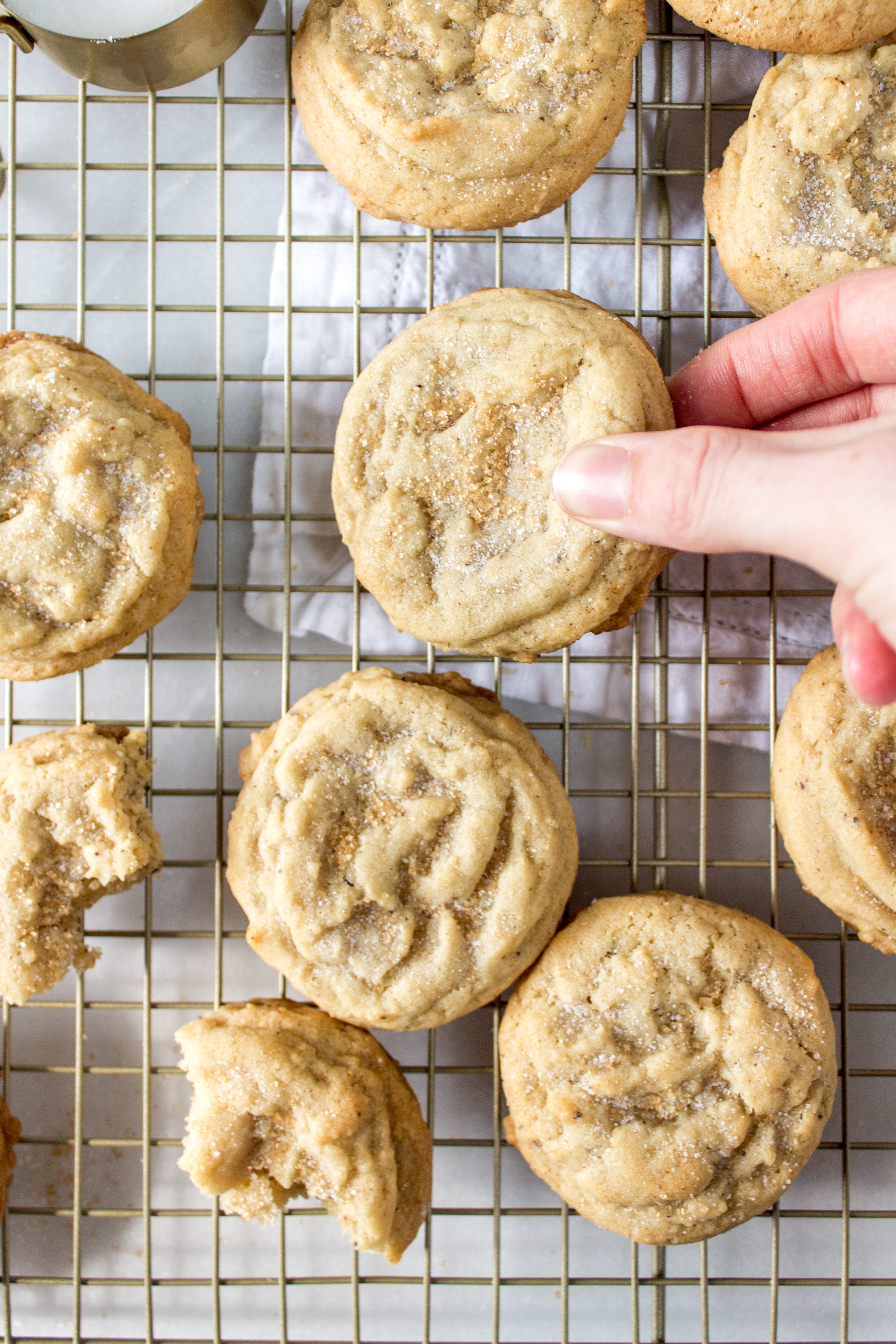 Soft brown butter sugar cookies have the amazing dense, chewy centers you love in bakery-style cookies, but a delicious deep nutty and vanilla flavor that you can't resist. | Pass the Cookies | www.passthecookies.com